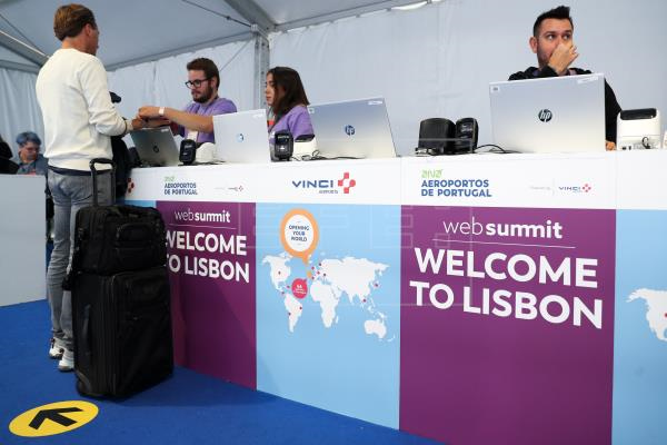 WebSummit2019 - Registrieren Sie sich am Flughafen